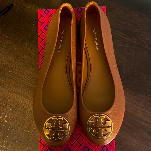 Tory Burch Chelsea Like New Ballet Flats - Picture 2 of 5